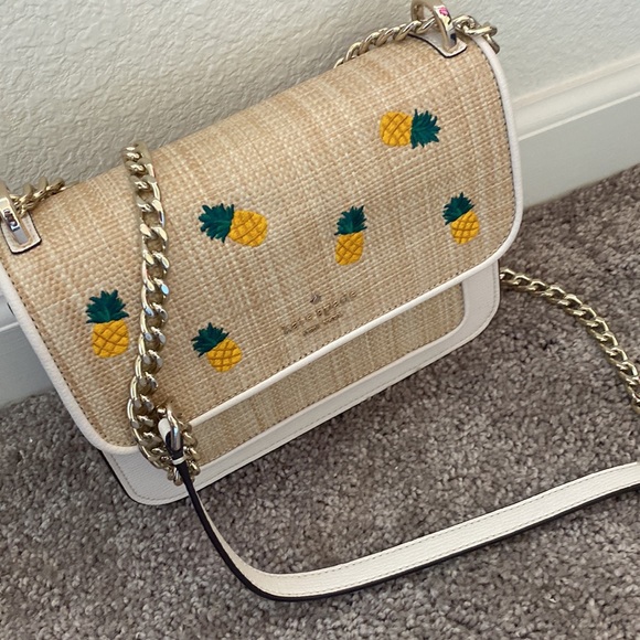 Low Start Kate Spade pineapple cross body purse handbag - Picture 5 of 6